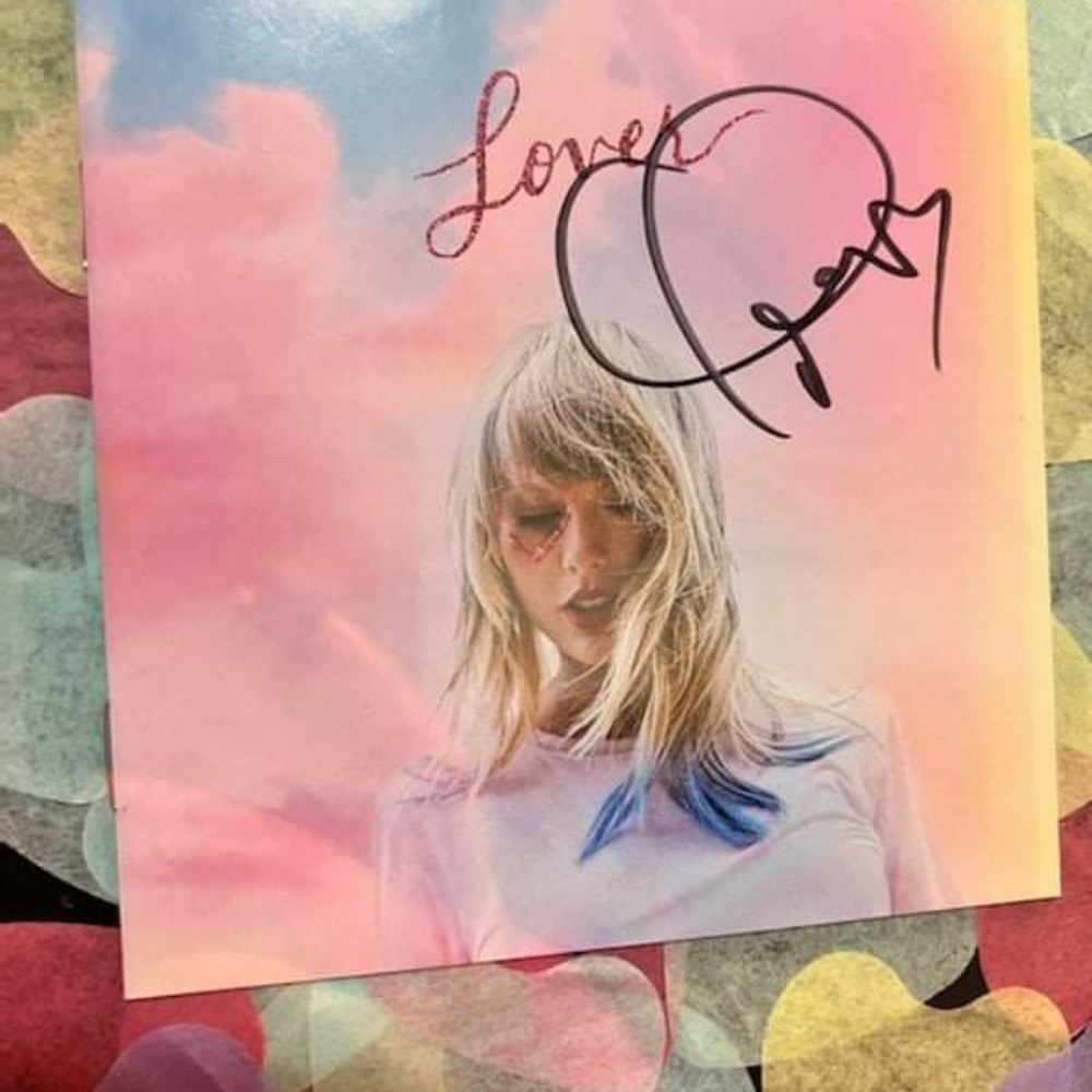 Signed Lover booklet taylor swift